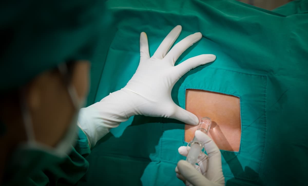 Epidural Nedir? Doğumda ve Ağrı Yönetiminde Kullanımı